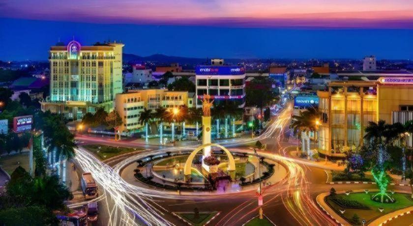 Lucky Star Hotel Buôn Ma Thuột Dış mekan fotoğraf